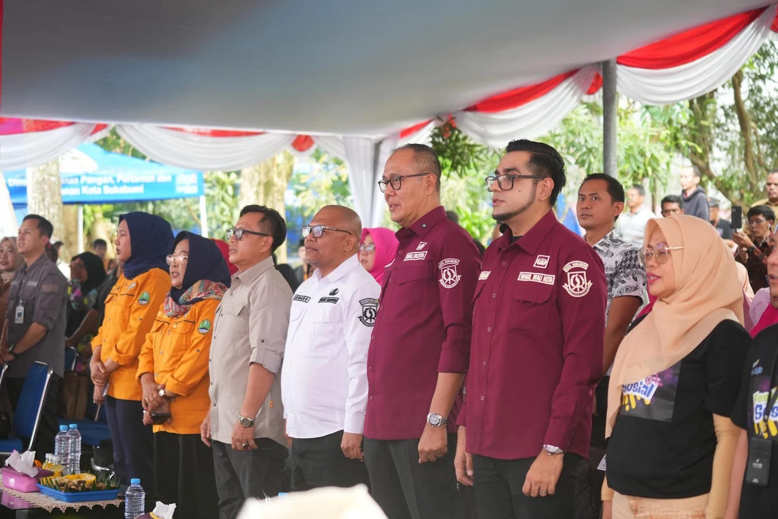 FESTIVAL:Dinas Sosial Kota Sukabumi menggelar Festival Sosial di halaman depan Kantor Dinas Sosial, Selasa (23/12).