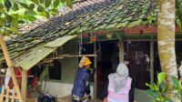 Jelang Nataru, PLN Terangi Harapan Mimin Pengumpul Rongsokan yang Pantang Menyerah