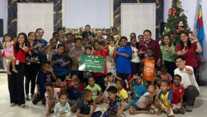 JNE Bergerak Bersama Berbagi Kasih dalam Perayaan Natal 2025