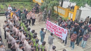 Janji RSUD Sukalarang Dipertanyakan, Warga Gelar Aksi Protes