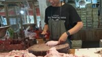 Harga Ayam Broiler di Sukabumi Tembus Rp37 Ribu per Kilogram