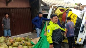 Tabrakan Dua Truk di Citarik, Sopir Fuso Alami Patah Kaki