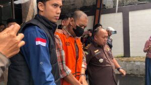 Penampakan Kades Karangtengah Dijebloskan ke Lapas Kebonwaru, Tilep Dana Desa