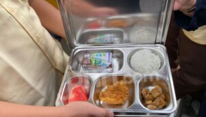 Serempak! Besok Penyaluran MBG: Melayani Sebanyak 55,1 Juta Penerima Manfaat?