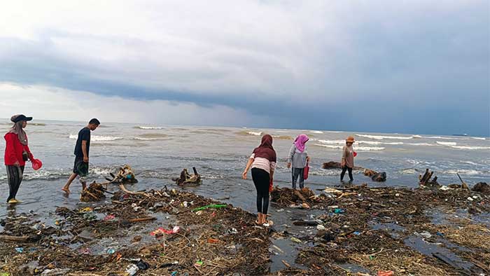 Pantai Loji Sukabumi