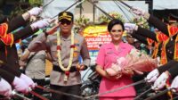 Tradisi Gerbang Pora Warnai Penyambutan Kapolres Sukabumi Kota
