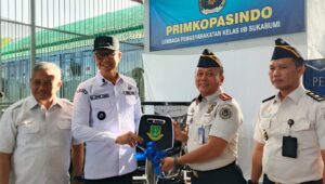 Pemkot Sukabumi Serahkan Hibah Motor Sampah ke Lapas
