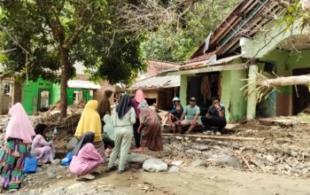 FOTO ; NANDI/ RDARSUKABUMI Suasana di kampung Babakan Cisarua, Desa Cidadap, Kecamatan Simpenan Kabupaten Sukabumi.