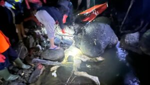 Malam Mencekam di Sukabumi, Mayat Tanpa Kepala Ditemukan Di Curug