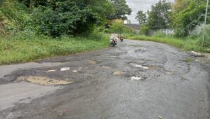 PB Himasi Kritik Lambannya Perbaikan Jalan Lio Santa Sukabumi