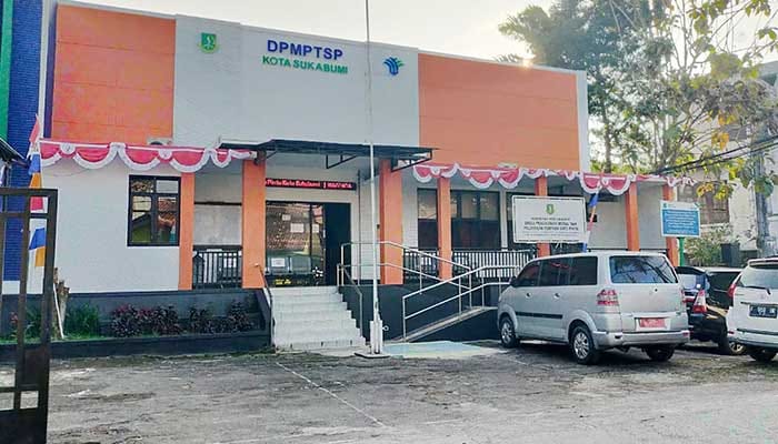 LENGGANG: Kondisi Kantor DPMPTSP Kota Sukabumi, saat keadaan penggang, belum lama ini.