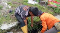 BPBD Kota Sukabumi Bersihkan Drainase Tersumbat