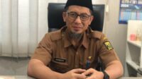 Akta Kelahiran Diserahkan ke Keluarga Raya, Pemkab Sukabumi Dorong Kesadaran Adminduk