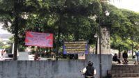 Spanduk Tolak Demo di Pendopo Sukabumi Bikin Polemik, Siapa Dalangnya?