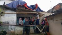 Atap Rumah Warga Karangtengah Ambruk Dihantam Hujan Deras