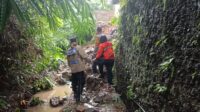 Longsor Terjang Perumahan di Cisaat, 9 Jiwa Mengungsi