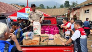 Pertamina Patra Niaga Regional JBB dan Hiswana Migas Bandung Salurkan Bantuan Tanggap Bencana Tanah Longsor di Bandung