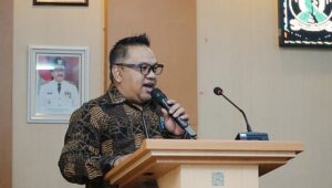 Budi Azhar: Jalan Rusak Masih Jadi Masalah Mendesak