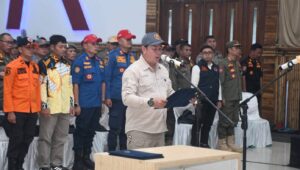 Satlinmas Sukabumi Dikukuhkan, Tetap Jadi Garda Terdepan Meski Anggaran Efisien