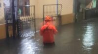 Banjir melanda sejumlah wilayah di Jakarta Barat