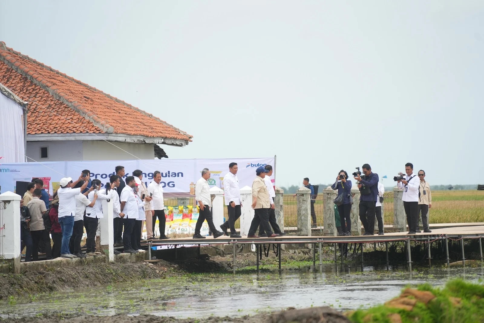 Wakil Wali Kota Sukabumi, Bobby Maulana, menegaskan bahwa Indonesia resmi memasuki era swasembada pangan.