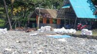 Aktivitas Pengambilan Batu Koral di Cisolok Merusak Lingkungan 