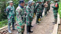 Penuh Semangat TNI Bersama Masyarakat dalam Kegiatan TMMD Ke-127 Kodim 0624/Kab Bandung