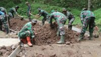 TMMD Ke-127 Kodim 0624 Kabupaten Bandung, Kebut Pengecoran Jalan: Tetap Semangat di Bulan Ramadan