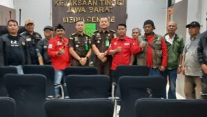 Kejati Jabar di Demo Massa Gabungan: Beberapa Laporan Pengaduan “Mandek” Diantaranya Soal Jembatan Sodongkopo