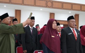 Wali Kota Sukabumi H. Ayep Zaki melantik 86 kepala sekolah, menekankan 26 indikator pembangunan daerah dan manajemen talenta