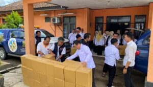 DPPKB Kabupaten Sukabumi Wujudkan Kepedulian Sosial Lewat Bantuan Logistik