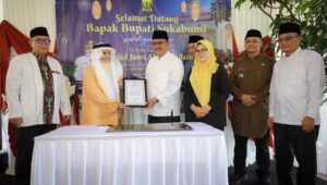 Bupati Sukabumi Resmikan Masjid Al-Walidain di Jampangtengah