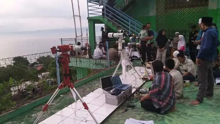 DHR Sukabumi siapkan teleskop, rubu’ mujayyad, hingga tim ulama untuk rukyatul hilal di POB Cibeas.
