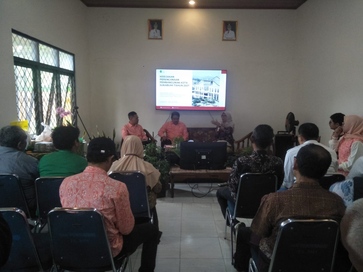 DKP3 Kota Sukabumi tetapkan target strategis 2027: peningkatan indeks ketahanan pangan, produktivitas pertanian, perikanan, dan peternakan.