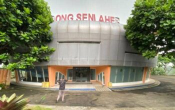 Pemkot Sukabumi gelontorkan Rp12 miliar untuk jembatan Cibeureum dan Rp3,5 miliar untuk renovasi Gedung Seni Aher sebagai proyek prioritas 2026.