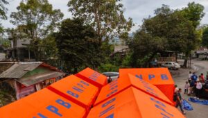 BPBD Kabupaten Sukabumi Bangun Tenda-Tenda Harapan di Bantargadung