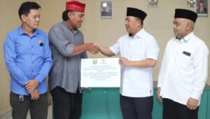 Baznas Sukabumi Salurkan Bantuan Perbaikan Rumah Tidak Layak Huni