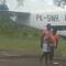 Pesawat Smart Air PK-SNR ditembak kelompok bersenjata di Korowai, Kabupaten Boven Digoel, Papua Selatan. Insiden ini menewaskan pilot dan kopilot.