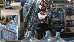 AQUA: 53 Tahun Menjadi Pilihan Utama Konsumen Indonesia