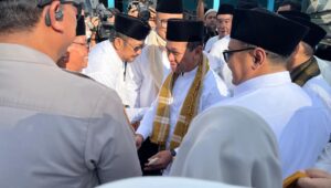 Datang ke Sukabumi, Bahlil Janjikan Santri Nikmati Dana Abadi Pendidikan