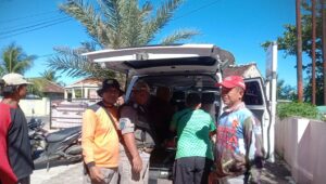 Tiga Wisatawan Tenggelam di Pantai Ujung Genteng, Dua Hilang, Satu Meninggal