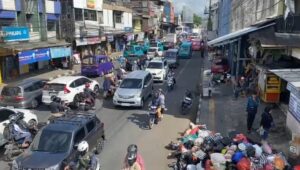 Macet Exit Tol Bocimi, Angkot Sukabumi di Jalur Cibadak Diliburkan KDM