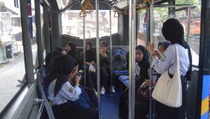 Bus Gratis Sarasa-Cibolang Mulai Beroperasi untuk Pelajar, Cek Jadwalnya