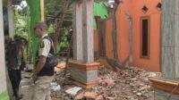 Pergerakan Tanah Ambrukkan Rumah di Bantarmuncang