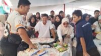 Warga Serbu Gerakan Pangan Murah Polres Sukabumi di Palabuhanratu