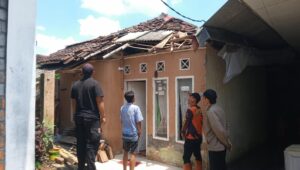 Gempa Sukabumi Rusak Rumah Warga Baros, BPBD Turun Tangan
