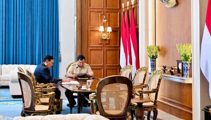 Presiden Prabowo Panggil Luhut ke Istana, Bahas Digitalisasi Bansos