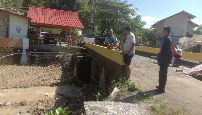 Banjir Bandang Cisolok: Rumah Rusak, Mobil Hilang