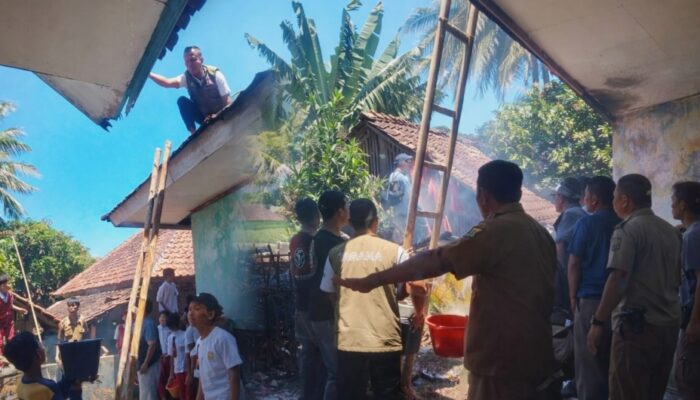 Kebakaran Hebohkan SDN Cikangkung, Satu Kelas Rusak