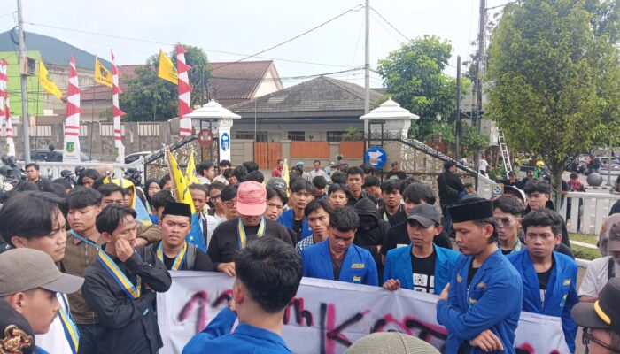 Mahasiswa Kritik Kinerja Pemkot Sukabumi di Hari Jadi ke-112
